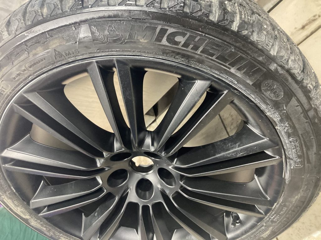 Покраска дисков Jaguar XJ в чёрный сатин, фото 3