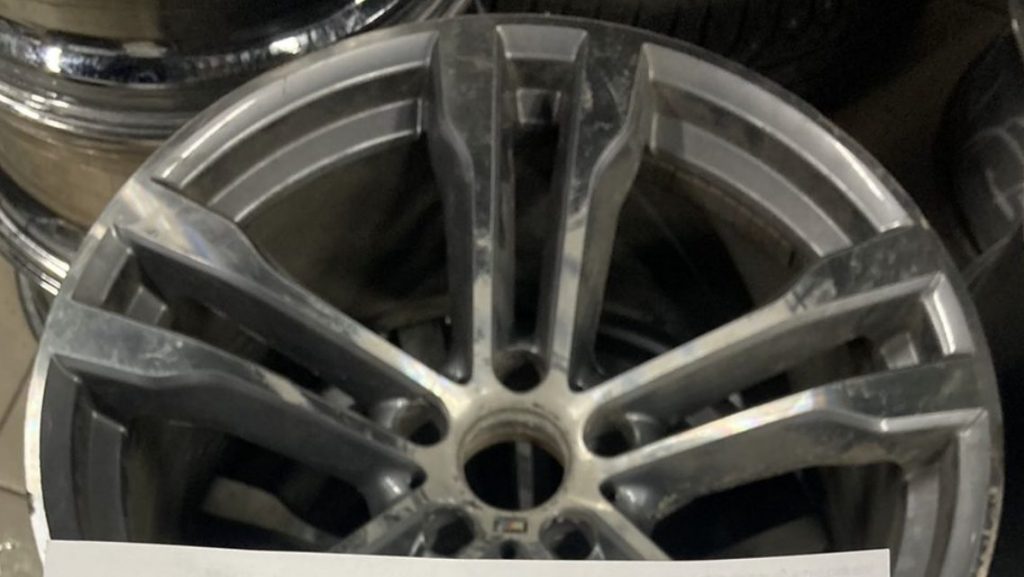 Правка и покраска дисков BMW X6 R20 в графит