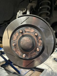 Проточка тормозных дисков Toyota Land Cruiser 200, фото 1