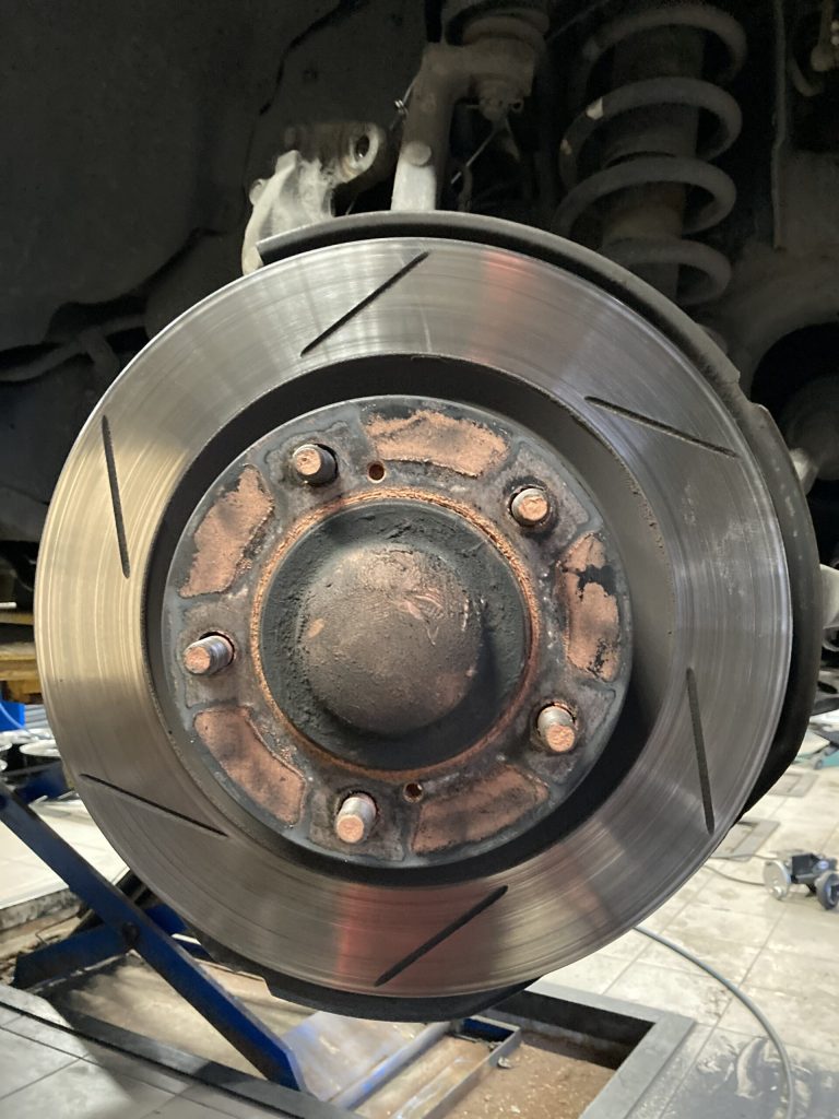Проточка тормозных дисков Toyota Land Cruiser 200, фото 1